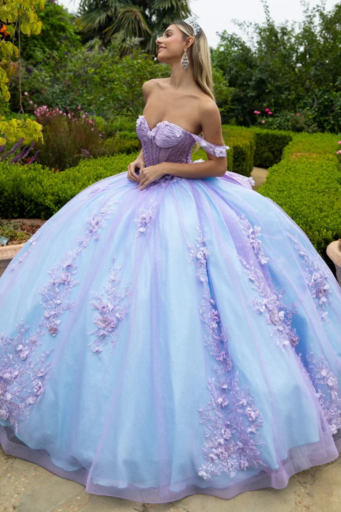 Off-Shoulder Sweetheart Tulle Ball Gown