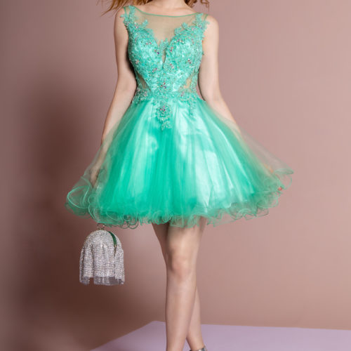 lady in emerald green cocktail babydoll dress