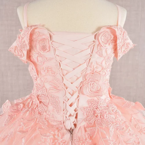 GK112_BLUSH_D2