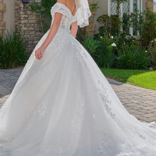 gl3822-off-white-2o-tail-wedding-gowns-new-arrivals-mesh-beads-embroidery-sequin-glitter-corset-off-shoulder-v-neck-ball-gown