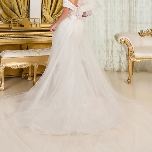 gl3827-off-white-2o-tail-wedding-gowns-new-arrivals-lace-mesh-beads-embroidery-sequin-corset-off-shoulder-v-neck-fitted