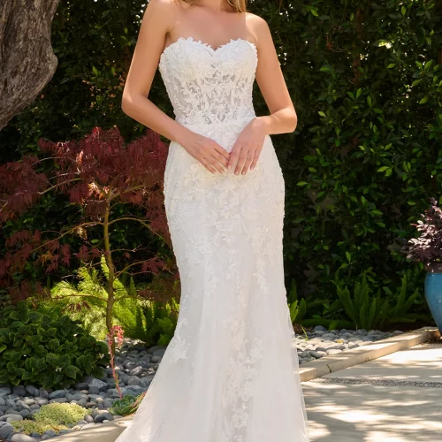 gl3842-off-white-3o-tail-wedding-gowns-new-arrivals-lace-mesh-beads-embroidery-sequin-corset-strapless-sweetheart-fitted