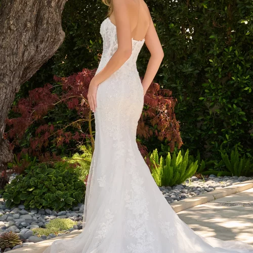 gl3842-off-white-4o-tail-wedding-gowns-new-arrivals-lace-mesh-beads-embroidery-sequin-corset-strapless-sweetheart-fitted