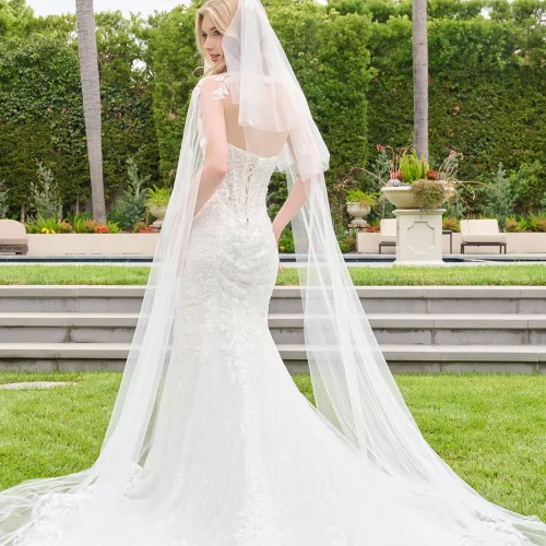 gl3844-off-white-3o-tail-wedding-gowns-new-arrivals-lace-sequin-mesh-beads-embroidery-sequin-corset-strapless-v-neck-fitted