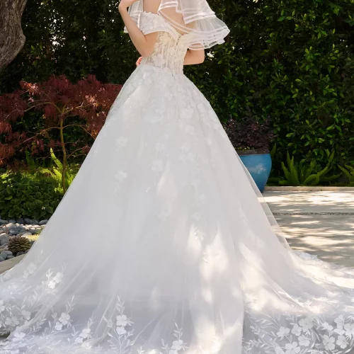 gl3845-off-white-3o-tail-wedding-gowns-new-arrivals-mesh-glitter-netting-beads-embroidery-sequin-corset-off-shoulder-sweetheart-ball-gown